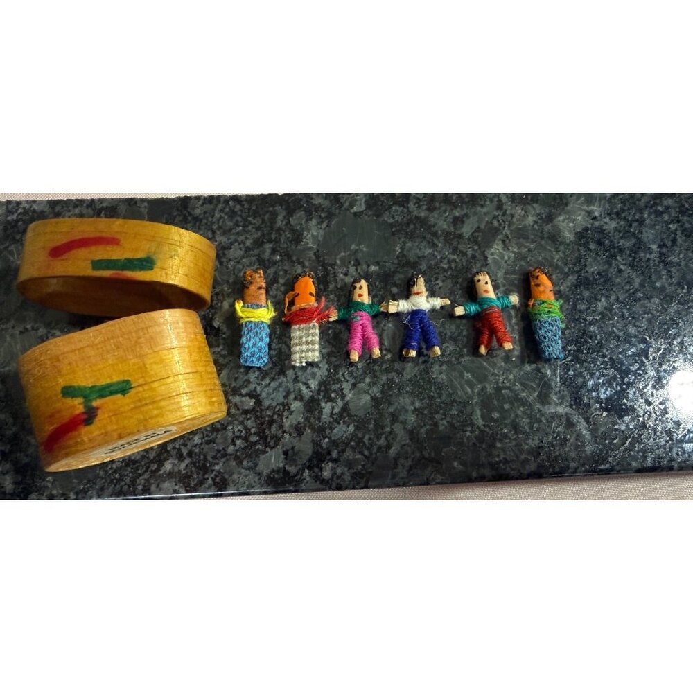 Vintage Guatemalan Worry Wish Dolls In Painted Wooden Box Set 6 Miniature